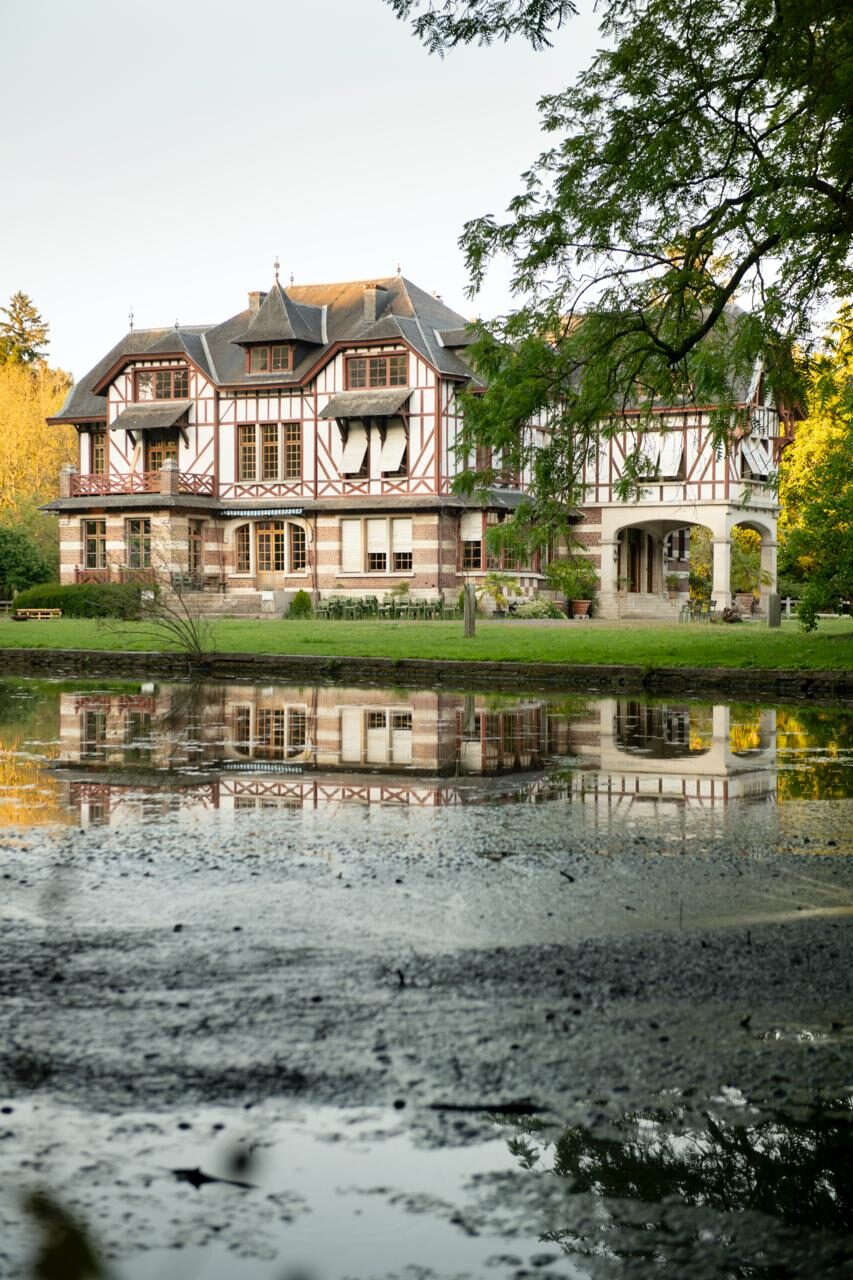 Domaine de la Nèle — the château and grounds