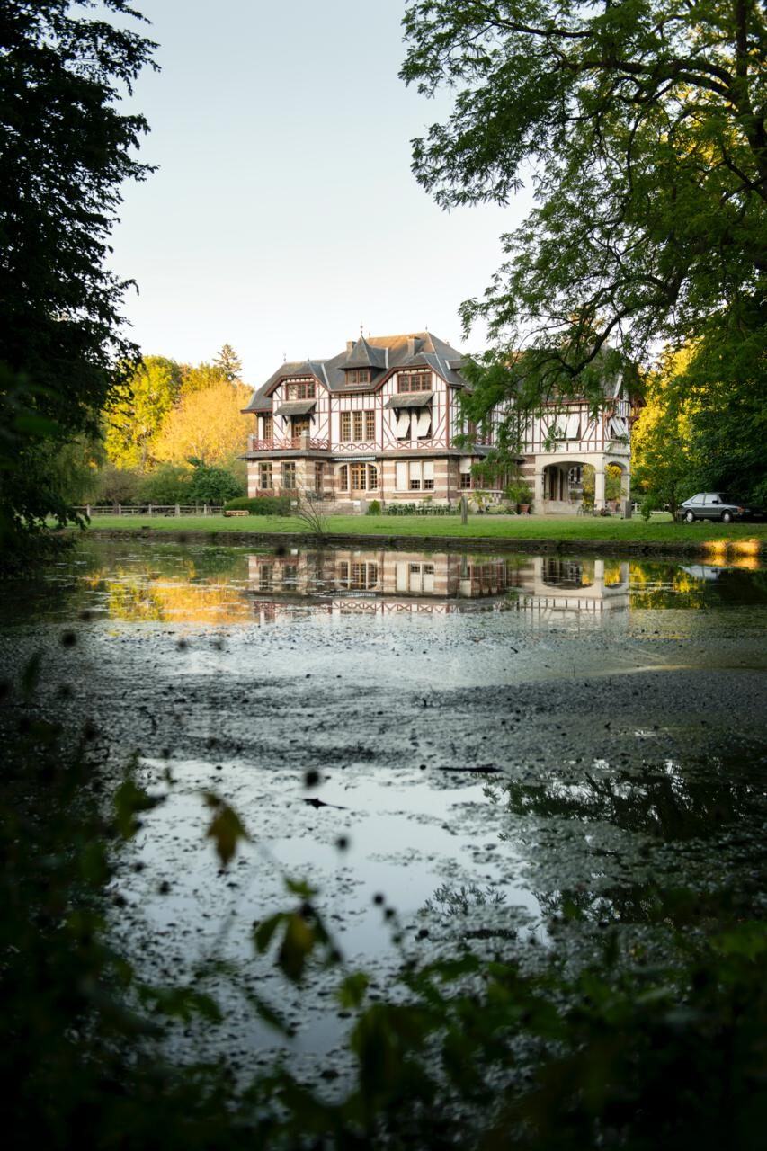 Domaine de la Nèle — the château and grounds