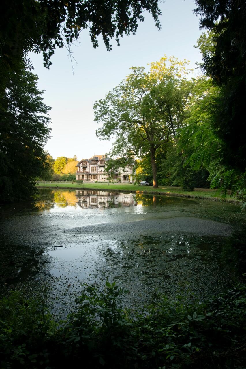 Domaine de la Nèle — the château and grounds