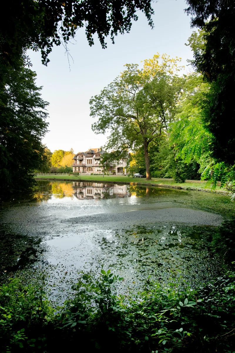 Domaine de la Nèle — the château and grounds
