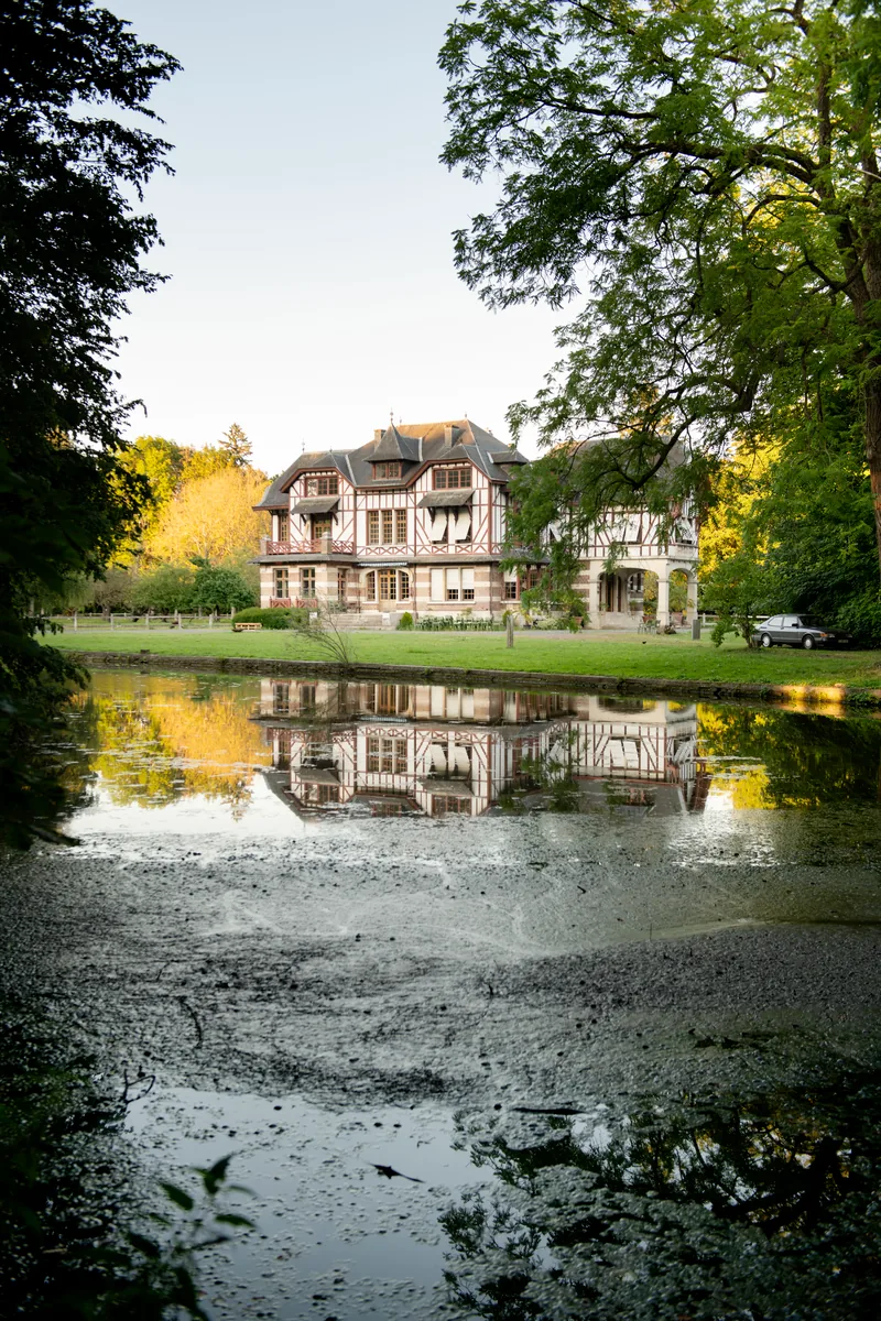Domaine de la Nèle — the château and grounds