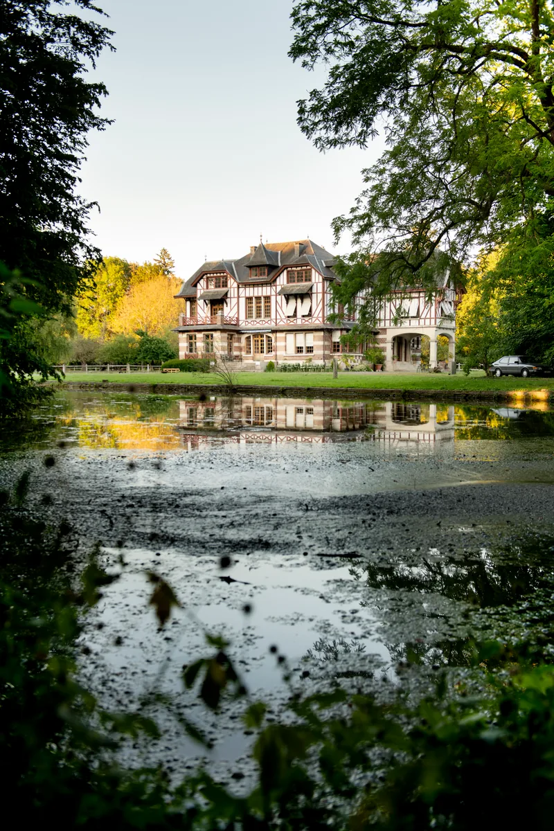 Domaine de la Nèle — the château and grounds