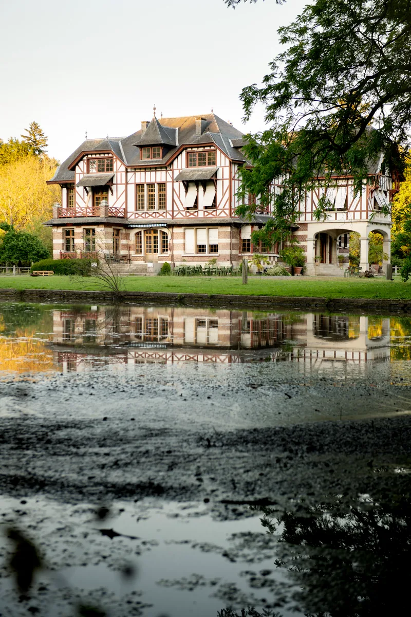 Domaine de la Nèle — the château and grounds