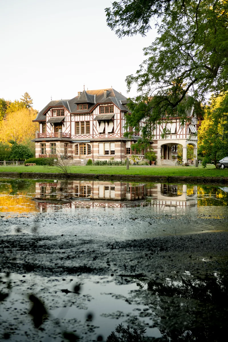 Domaine de la Nèle — the château and grounds
